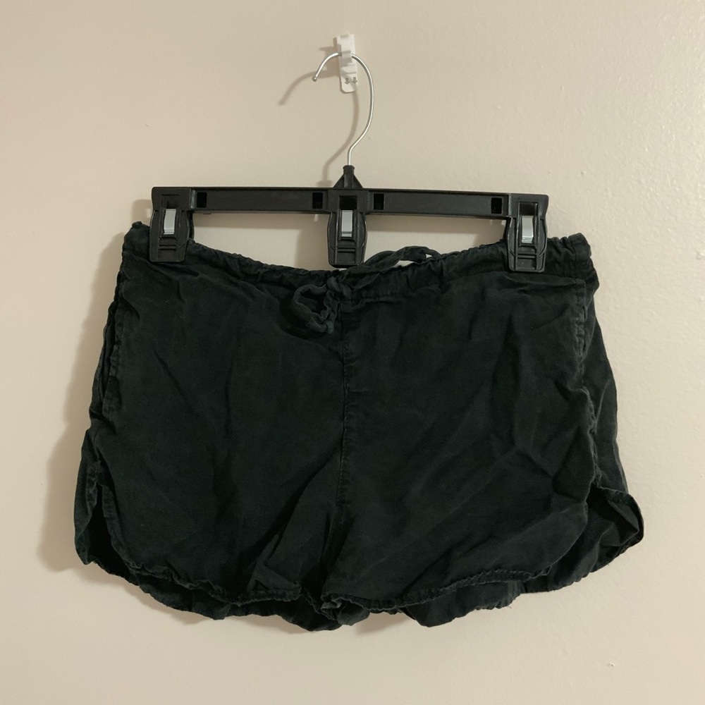 BRANDY MELVILLE Black Shorts